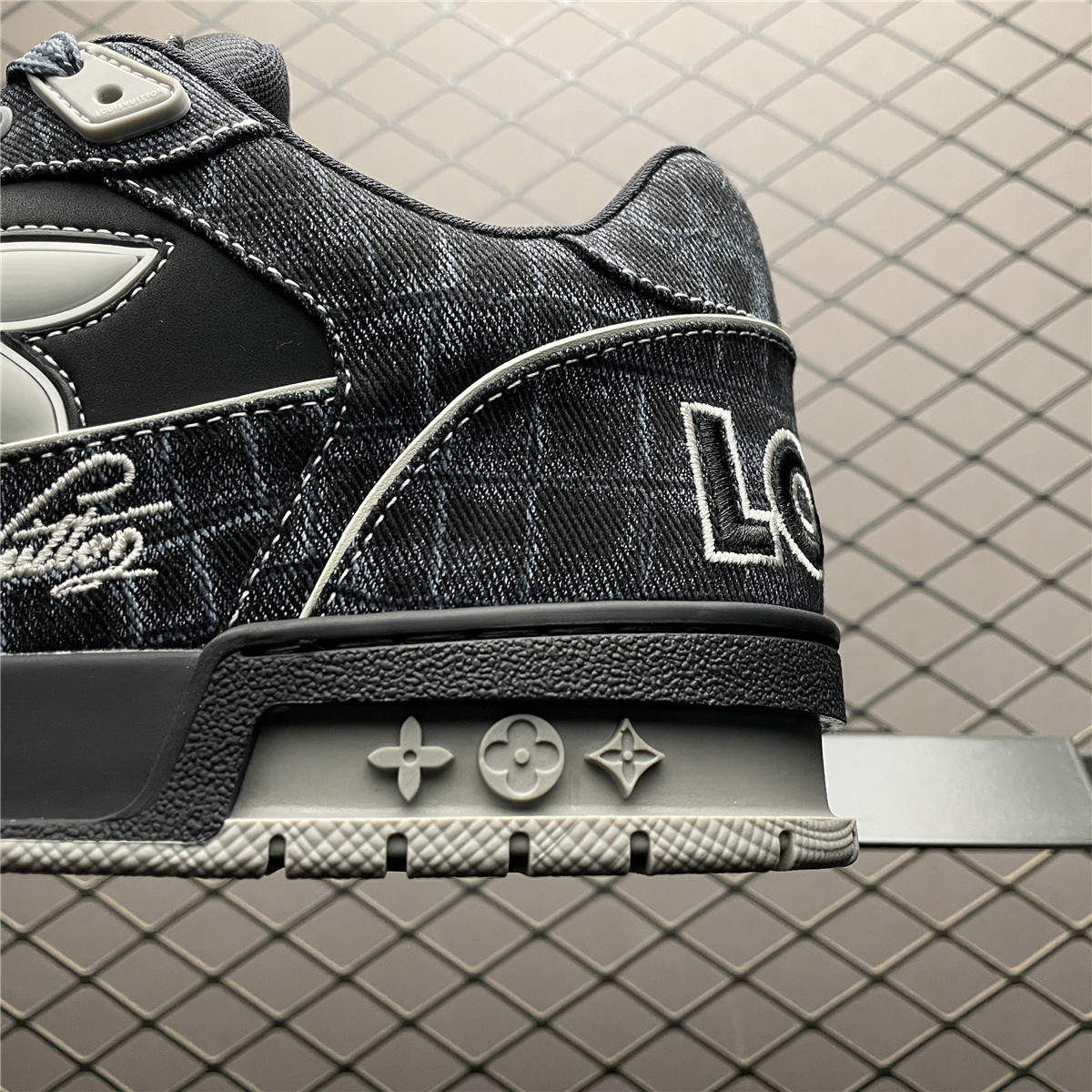 Replica LV Shoe  Louis Vuitton LV Trainer