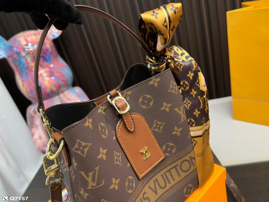 Replica Louis Vuitton Bag 20*19CM
