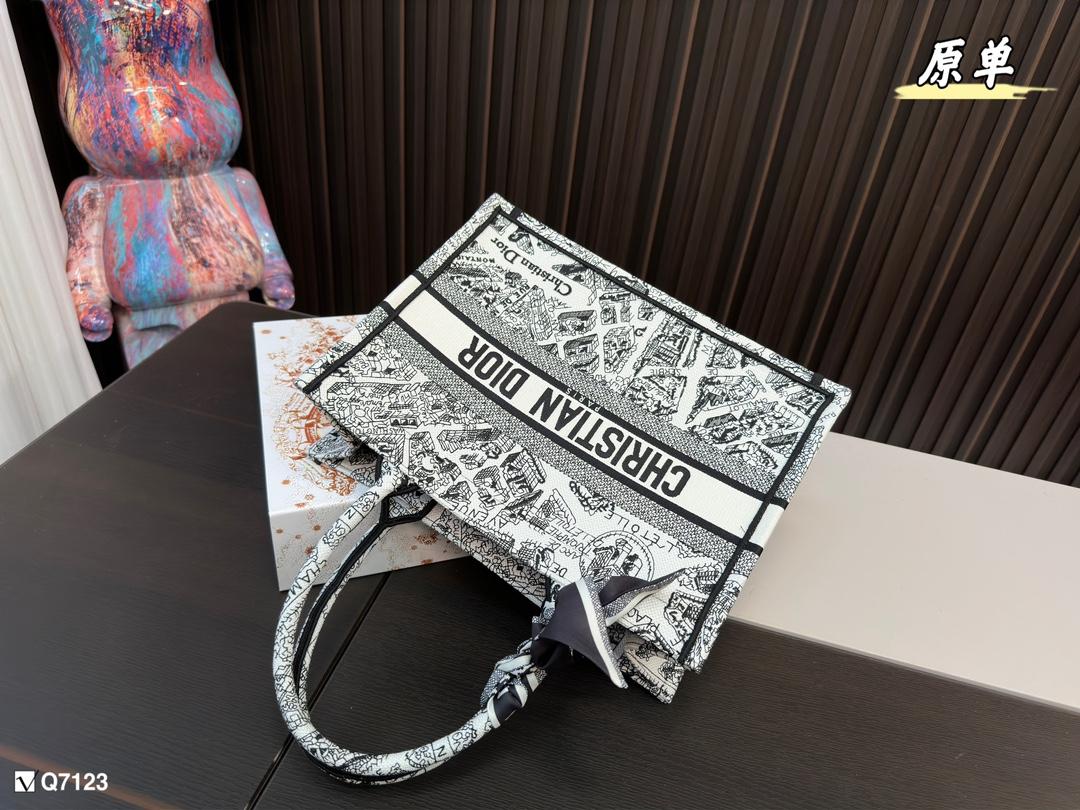 Replica Dior Bag   41*34CM/36*27CM