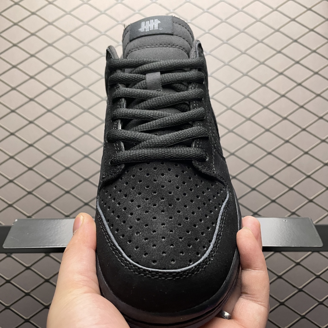 Replica Nike Dunk SB Shoe Undefeated x Nike Dunk Low 5 On It   DO9