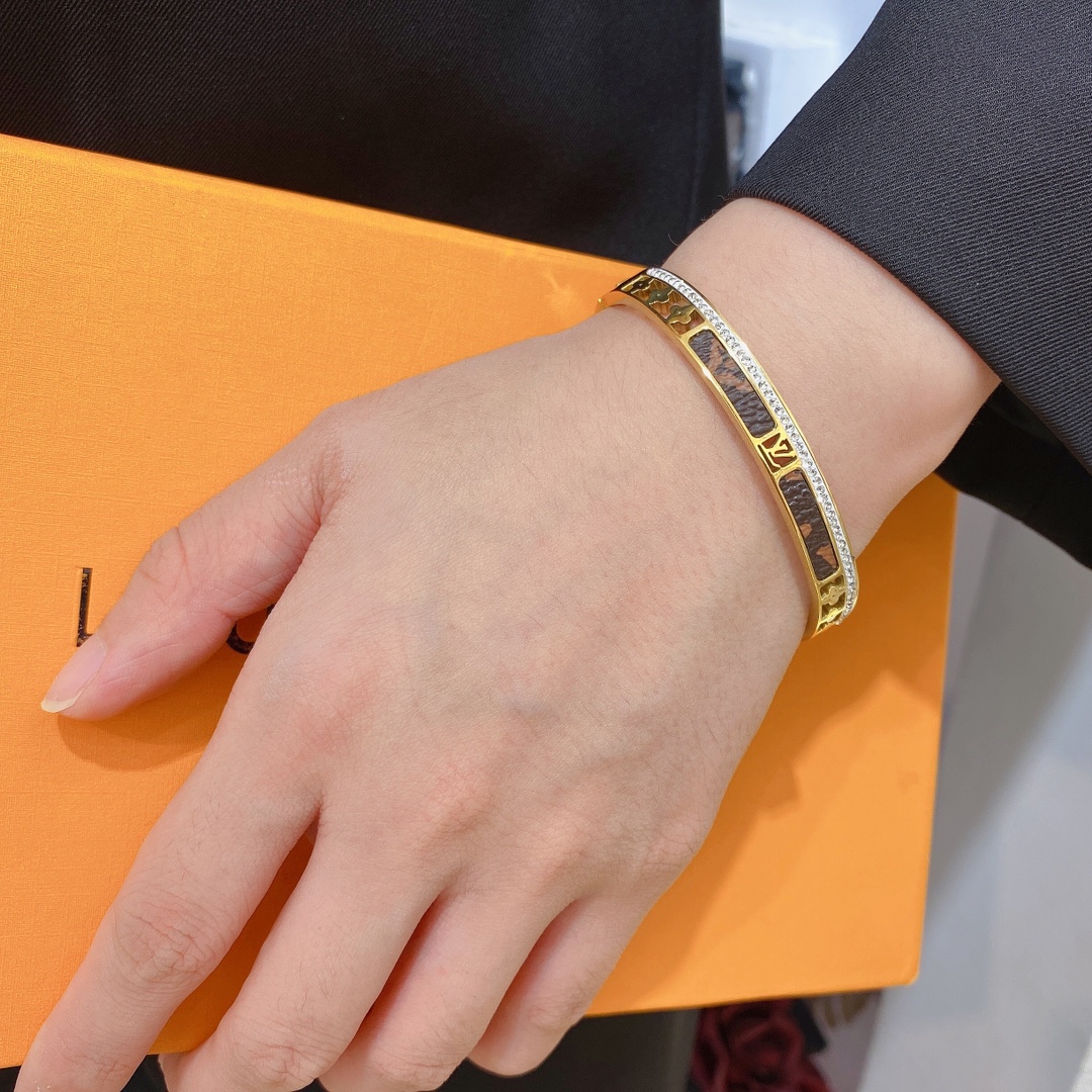 Replica LOUIS VUITTON Bangle