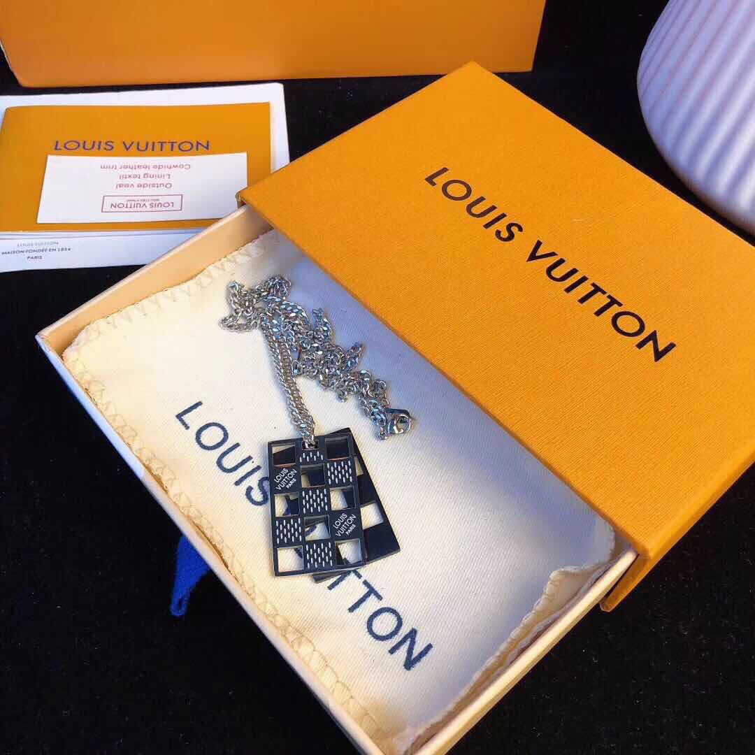Replica LOUIS VUITTON Necklace