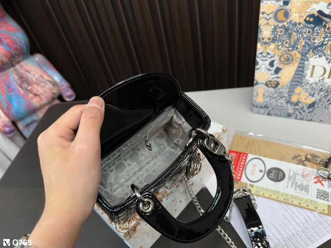 Replica Dior Bag  14*17*7CM