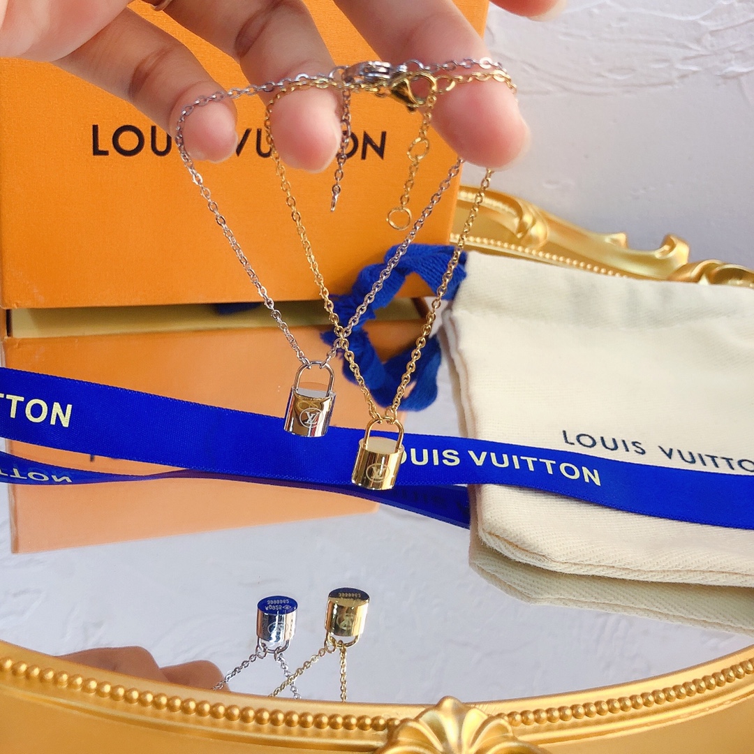 Replica LOUIS VUITTON Bracelet