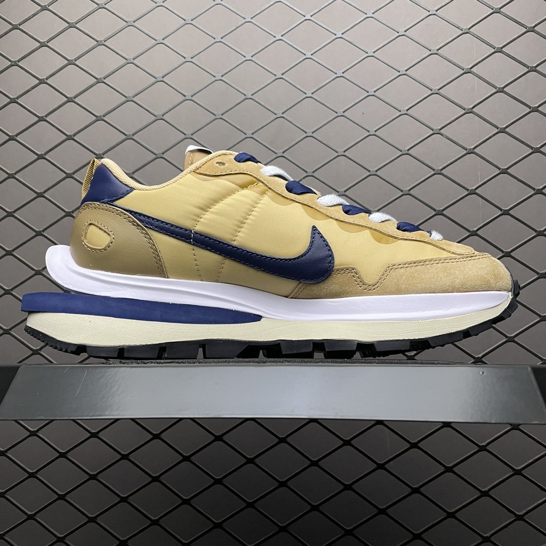 Replica Nike Shoe Sacai x Nike Vaporwaffle 3.0  DD1875-200 _01526