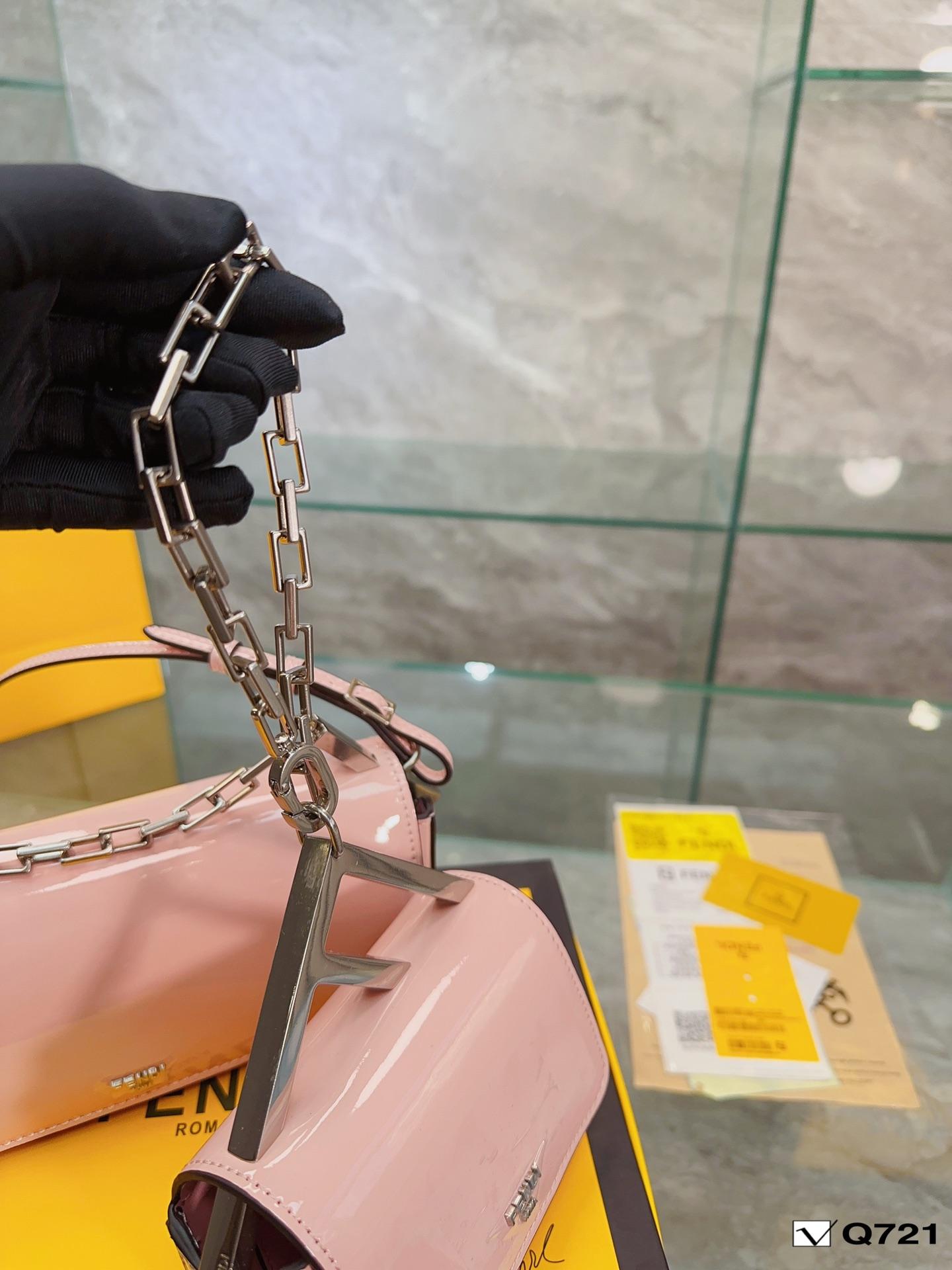 Replica Fendi Bag 15CM/23CM