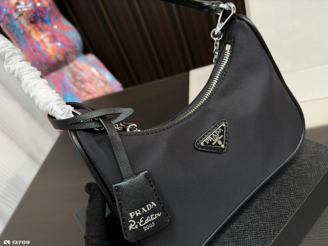 Replica Prada Bag 21*11CM