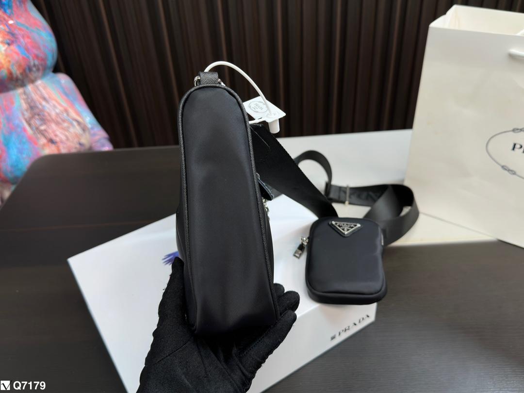 Replica Prada Bag 12*25CM