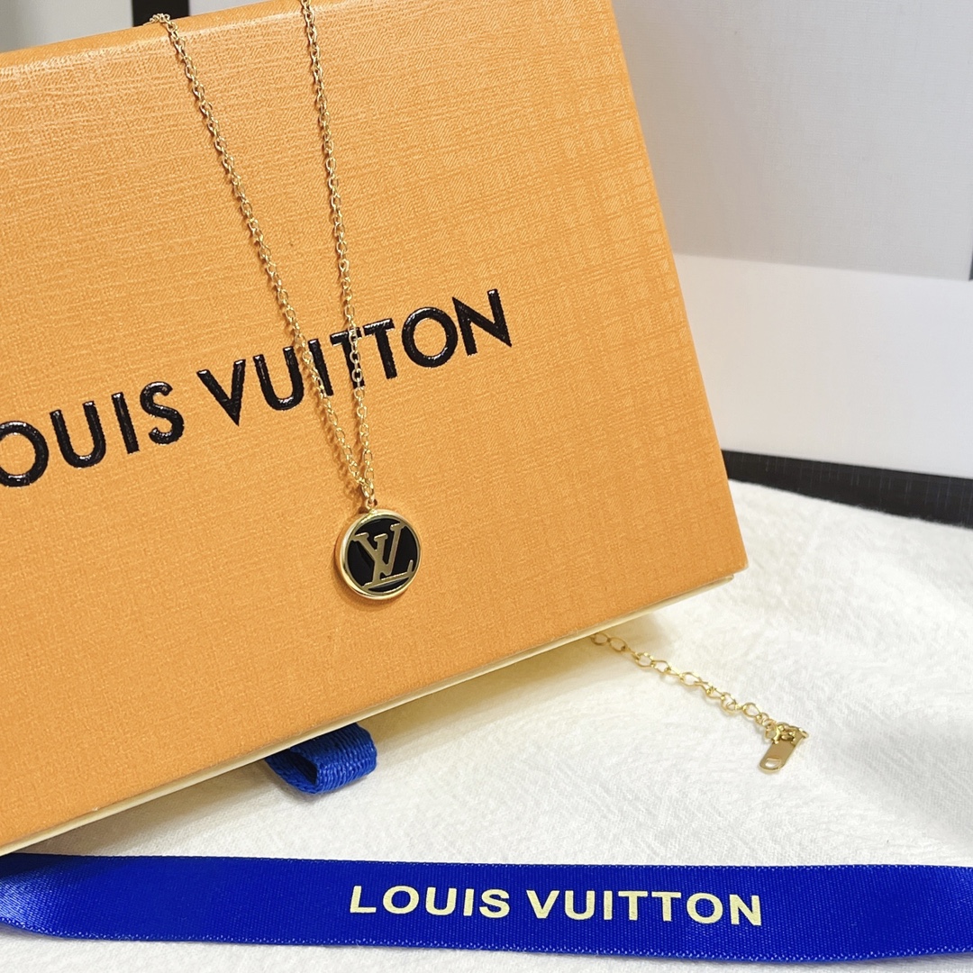 Replica LOUIS VUITTON Necklace