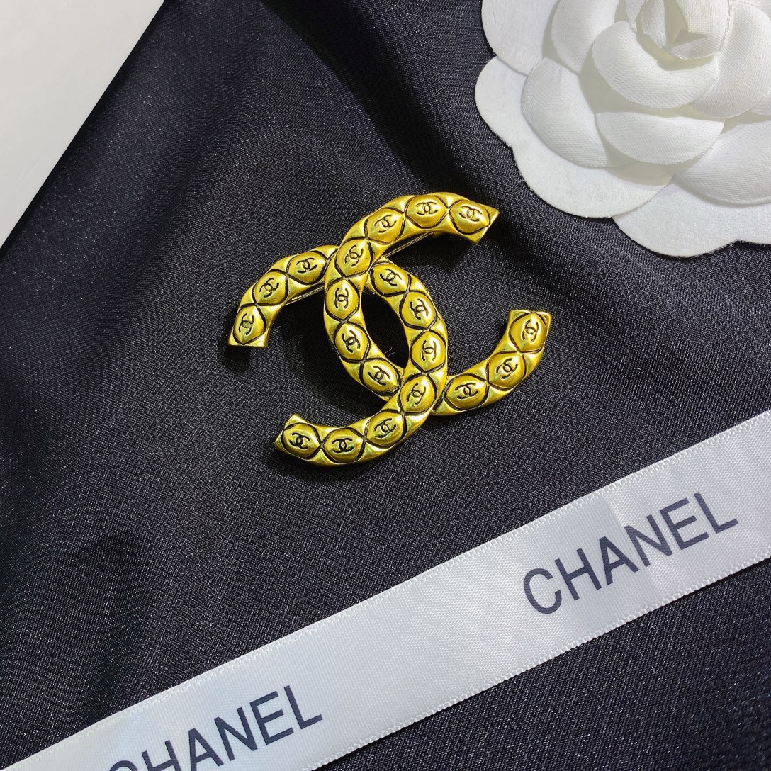Replica CHANEL Brooch