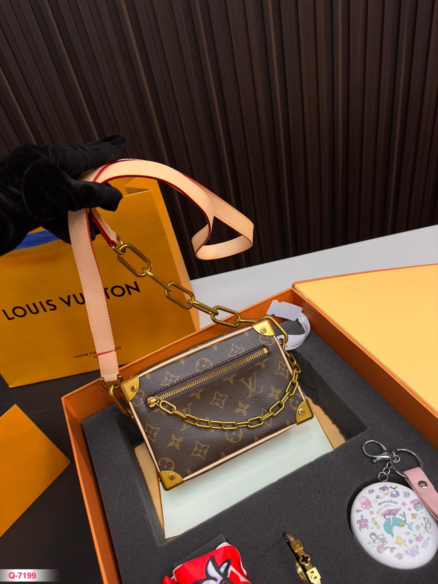 Replica Louis Vuitton Bag set 12*18CM