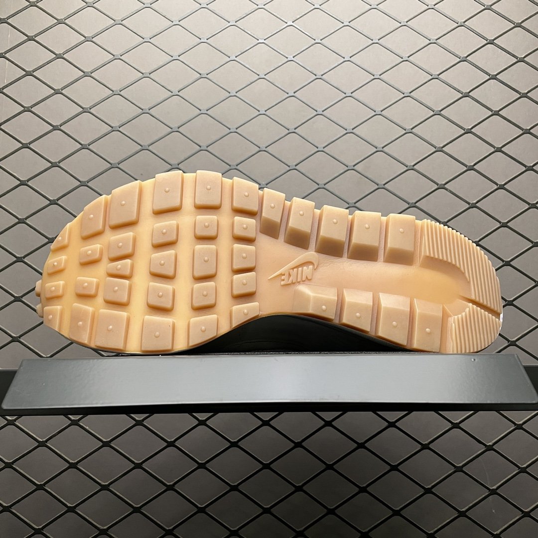 Replica Nike Shoe Sacai X Nike Vaporwaffle 3.0 DD1875-100 36-46