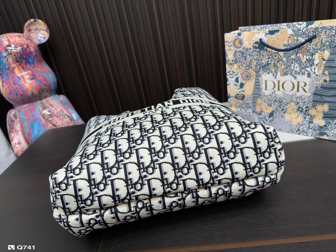 Replica Dior Bag 37*32CM