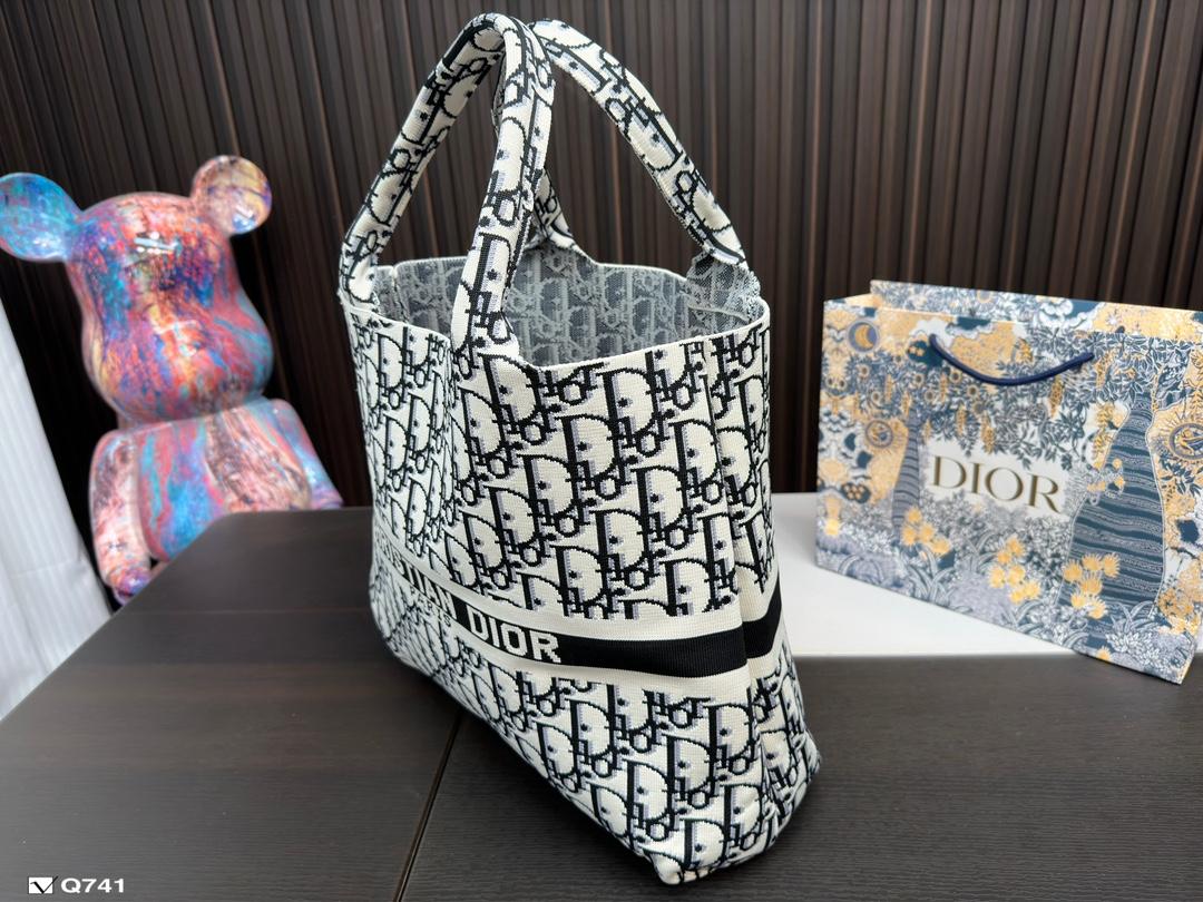 Replica Dior Bag 37*32CM