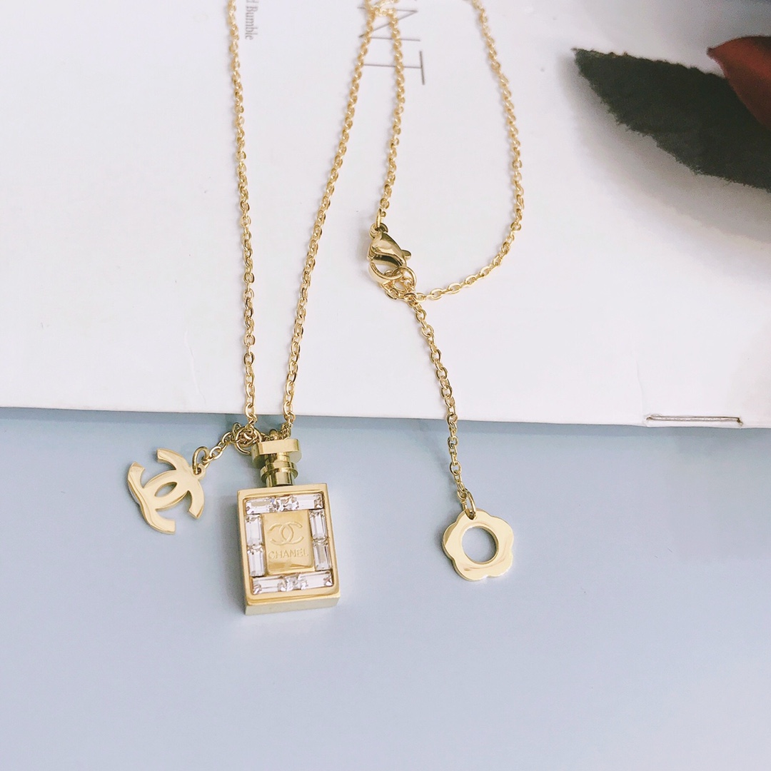 Replica CHANEL Necklace