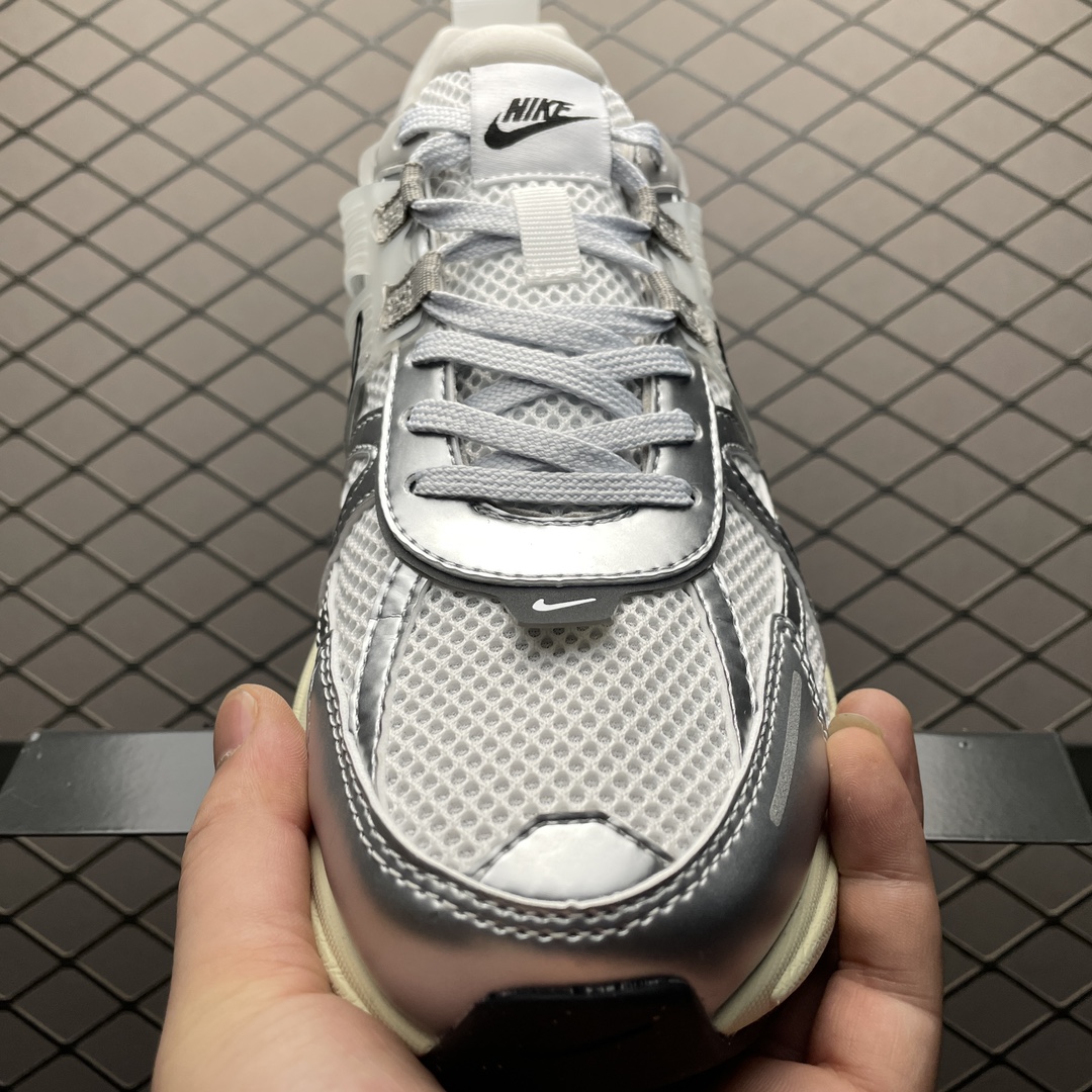 Replica Nike Shoe Nike Runtekk Summit White Metallic Silver V2K Size 36-46