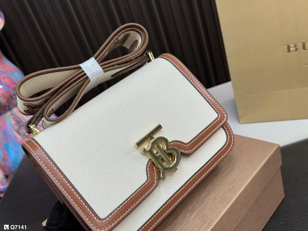 Replica Burberry Bag 20*15CM
