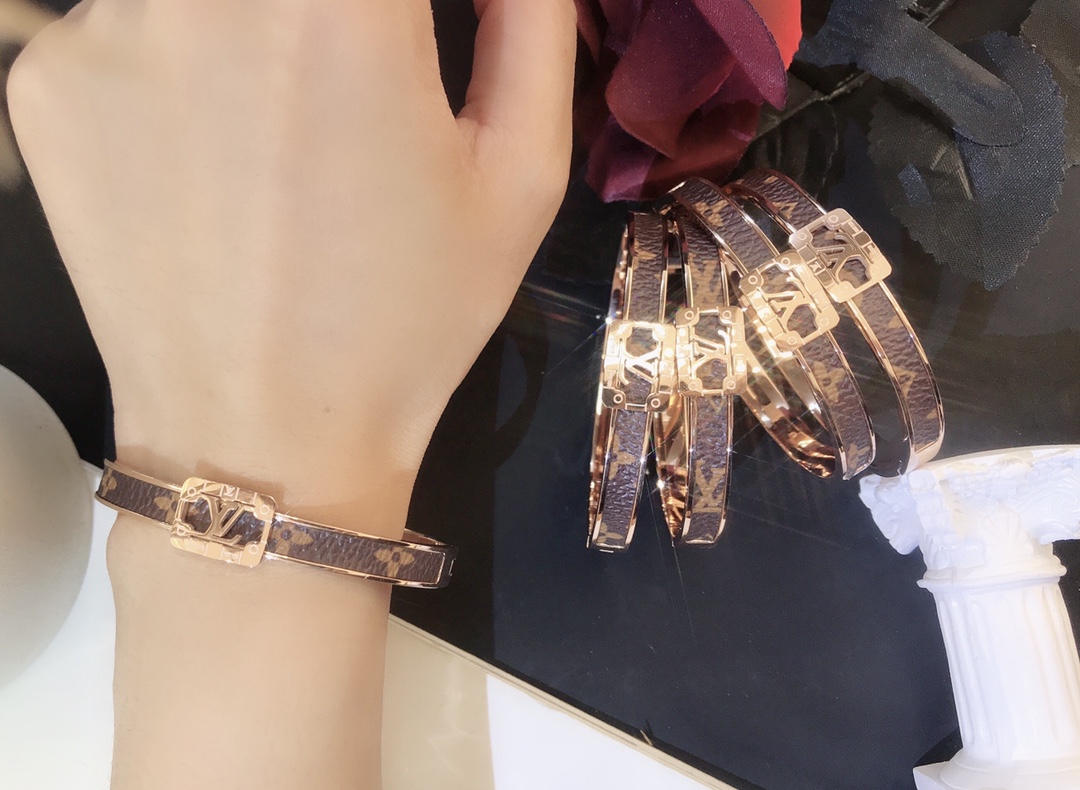 Replica LOUIS VUITTON Bangle