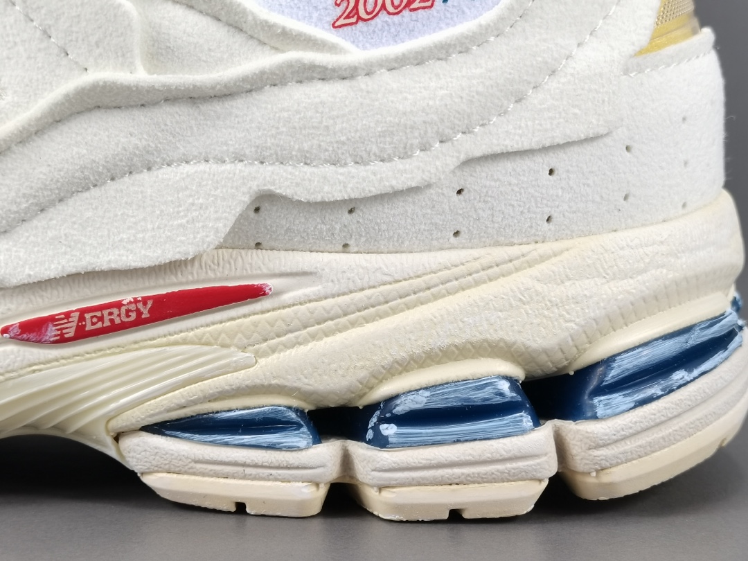Replica New Balance Shoe New Balance 2002R Reflned FutureML2002RDC