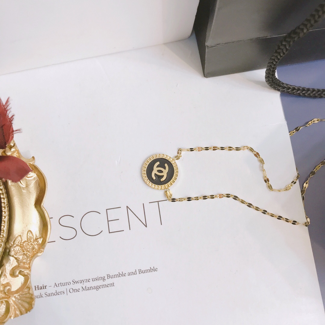 Replica CHANEL Necklace