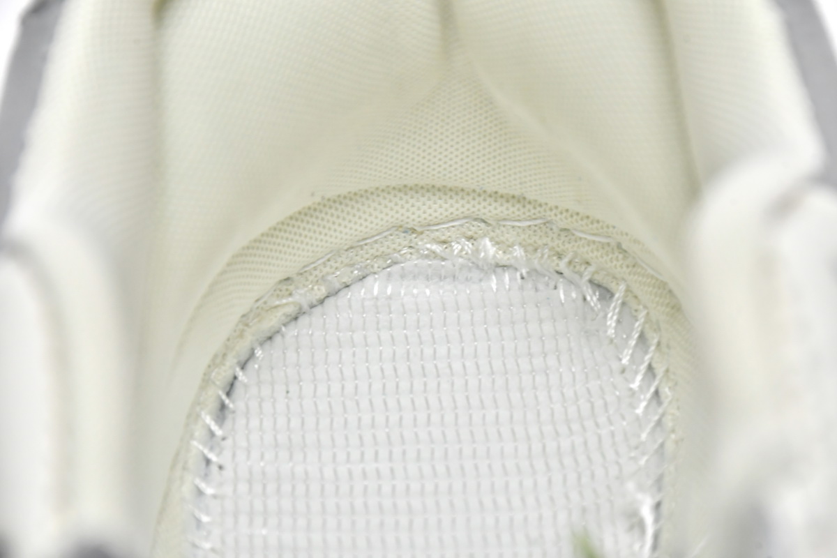 Replica New Balance Shoe BB550ALE Aim Leon Dore x New Balance 550 Silver