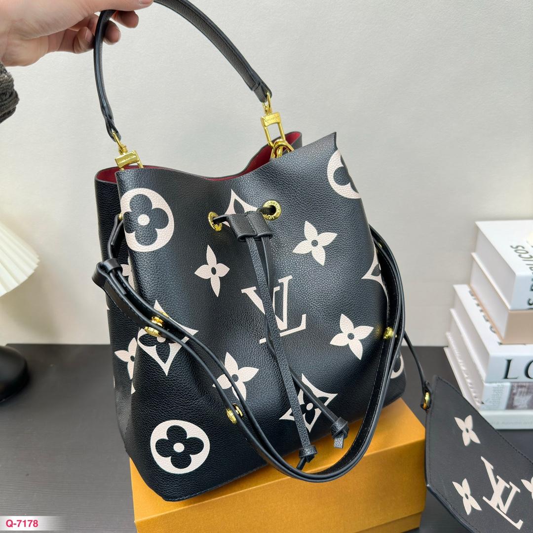 Replica Louis Vuitton Bag 25*25CM