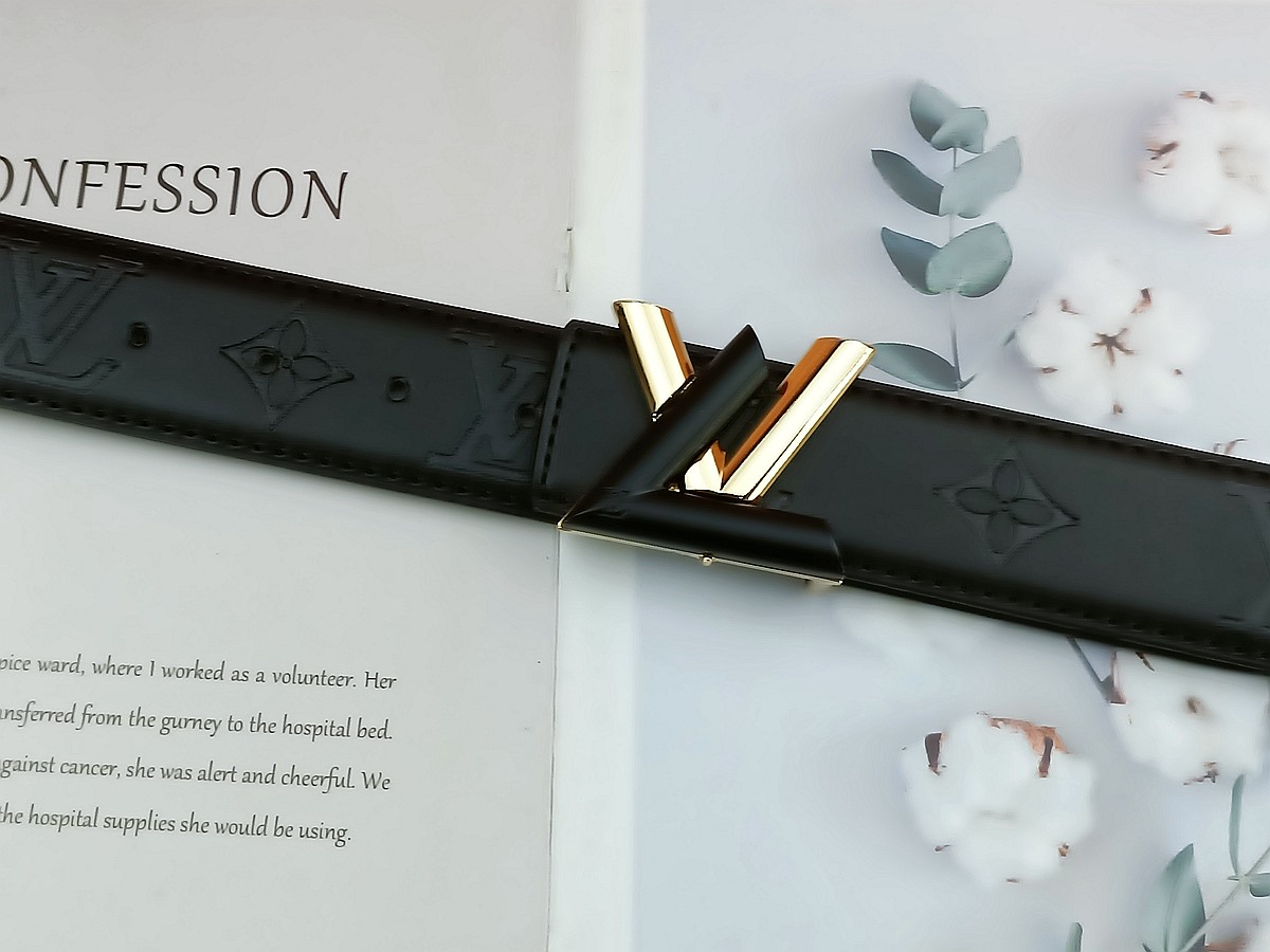 Replica LV belt