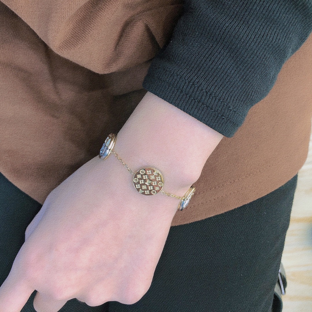 Replica LOUIS VUITTON Bracelet