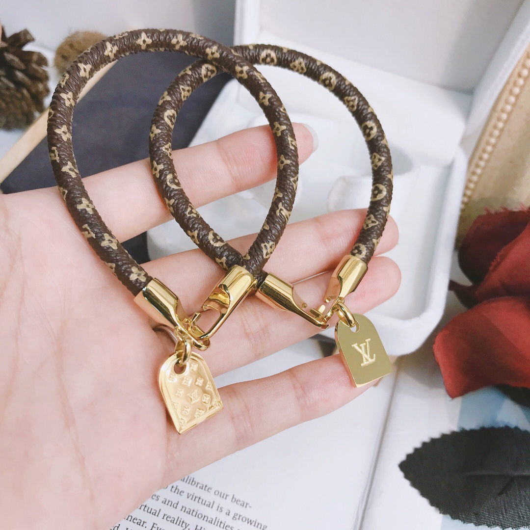 Replica LOUIS VUITTON Bangle