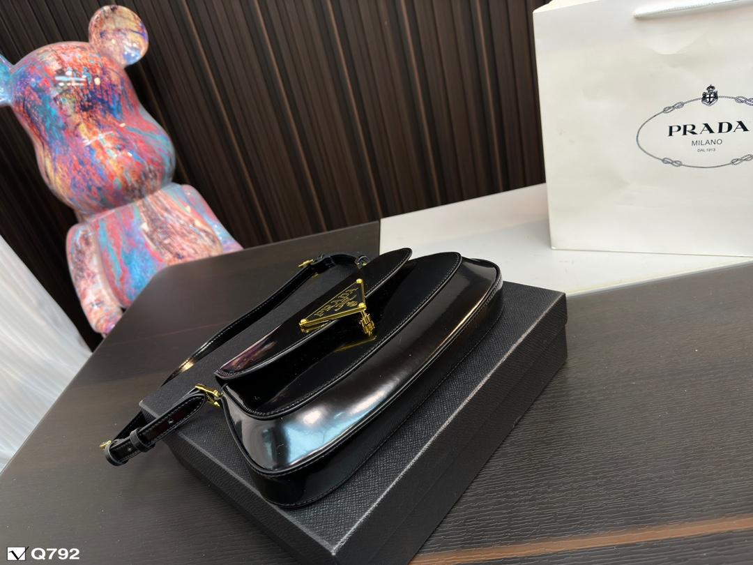 Replica Prada Bag 14*26CM