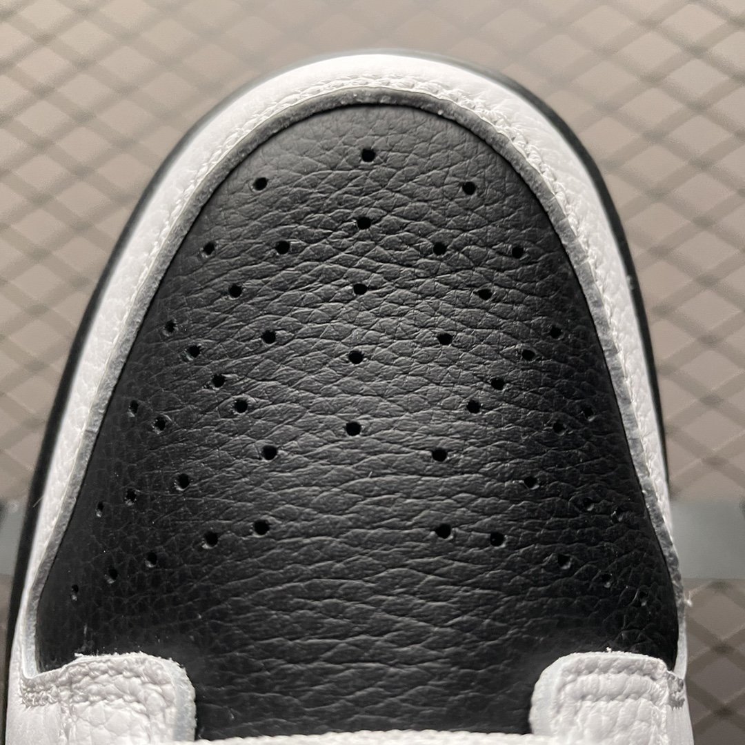 Replica Nike Dunk SB Shoe Nike Dunk Low Reverse Panda FD9064-011 Size 36-46 35UEFTN
