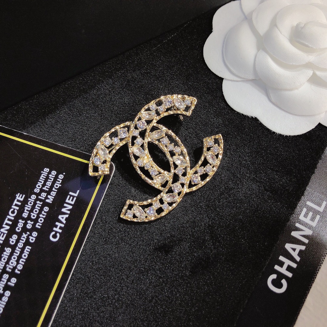 Replica CHANEL Brooch