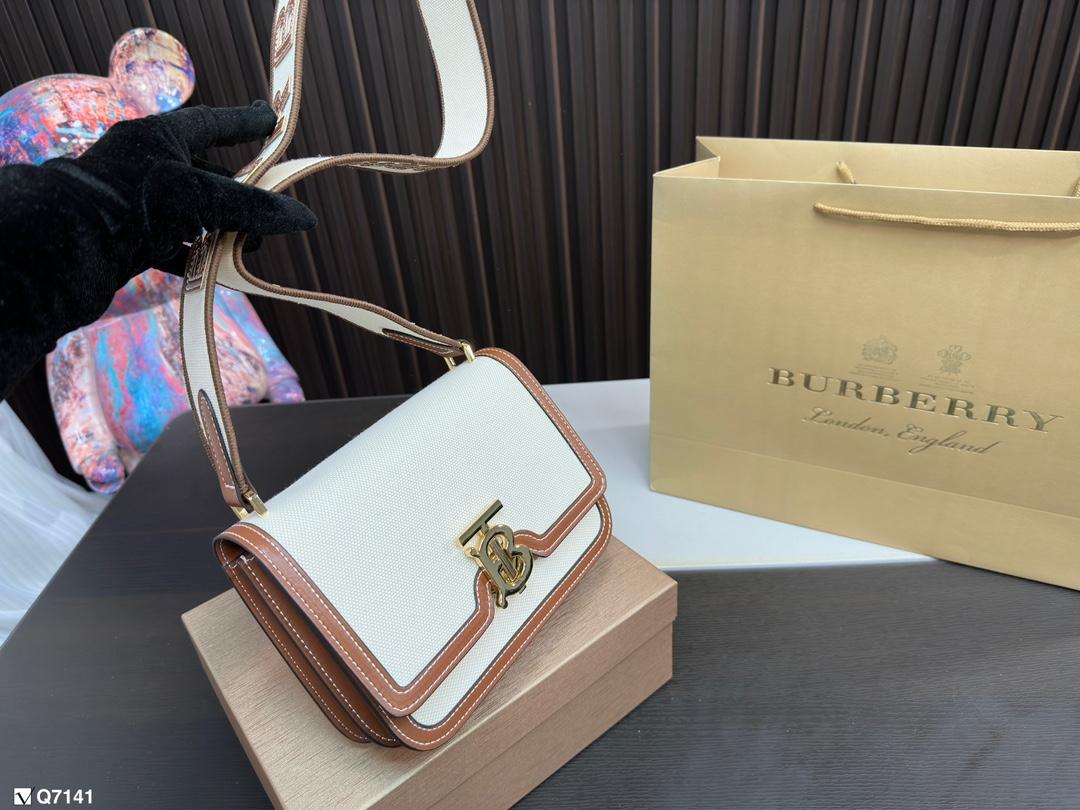 Replica Burberry Bag 20*15CM