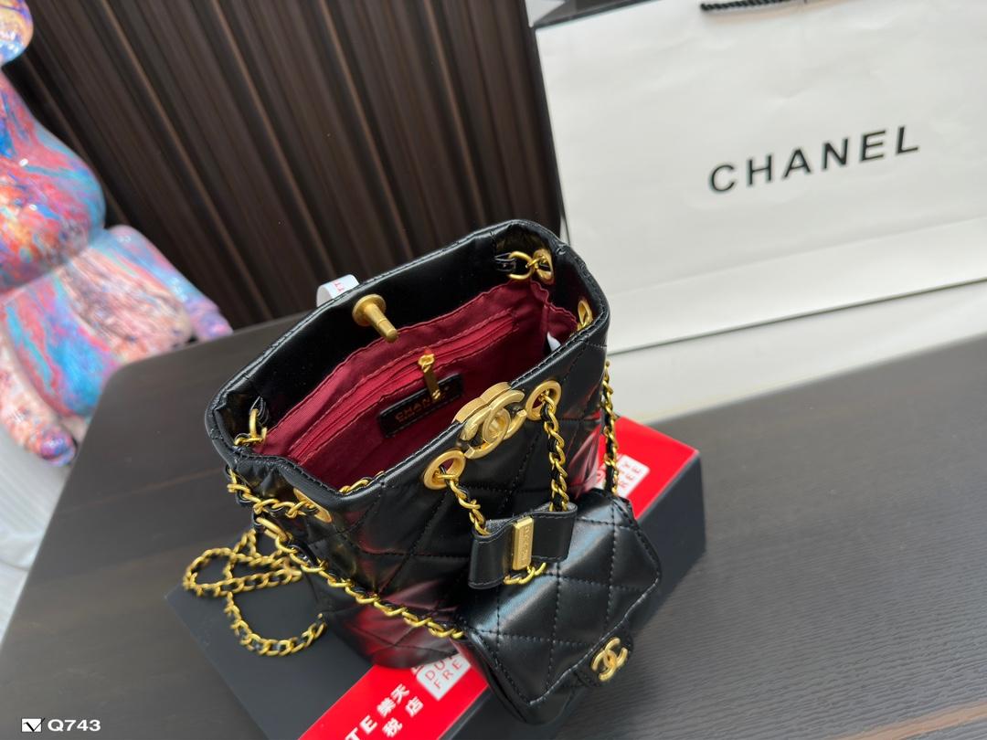 Replica Chanel Bag 18*18CM