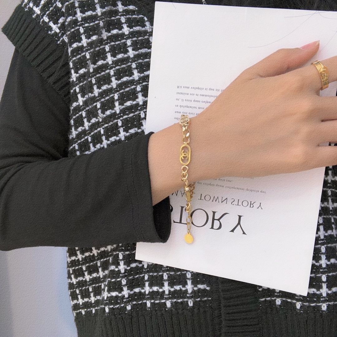 Replica CHANEL Bracelet