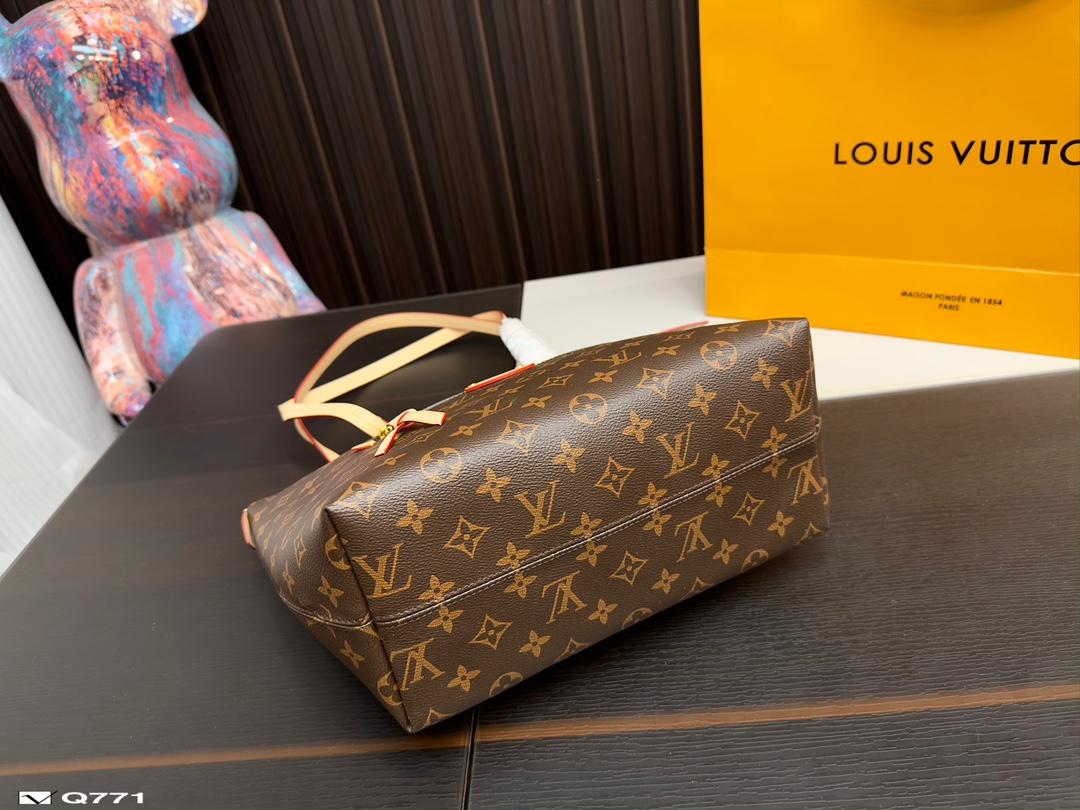 Replica Louis Vuitton Bag 27*24CM/30*28CM