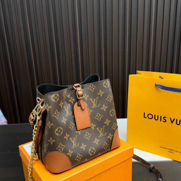 Replica Louis Vuitton Bag 19*20CM