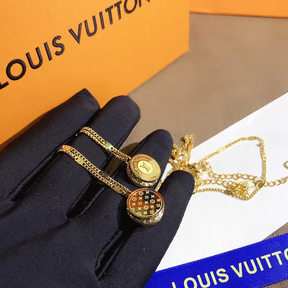 Replica LOUIS VUITTON Necklace