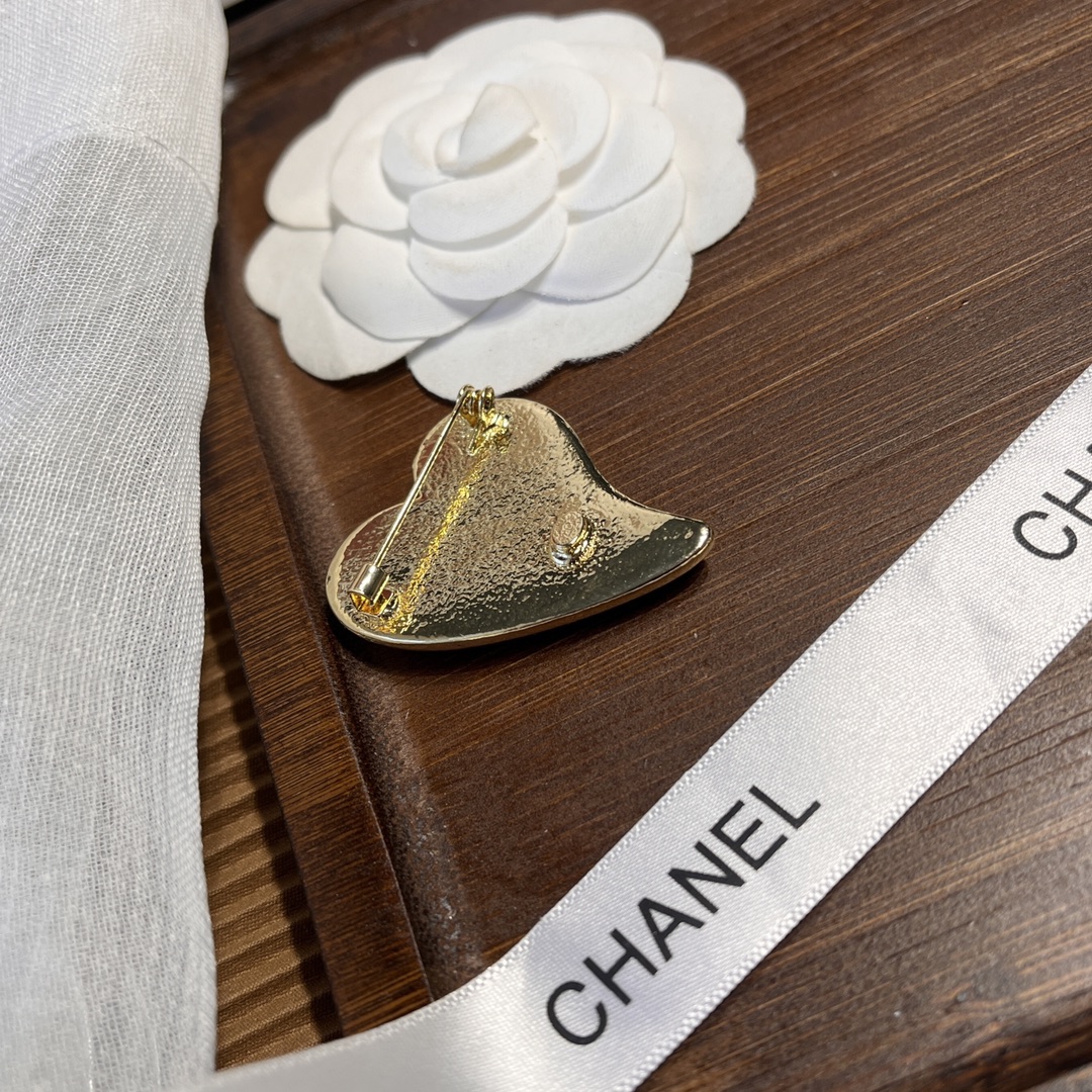 Replica CHANEL Brooch