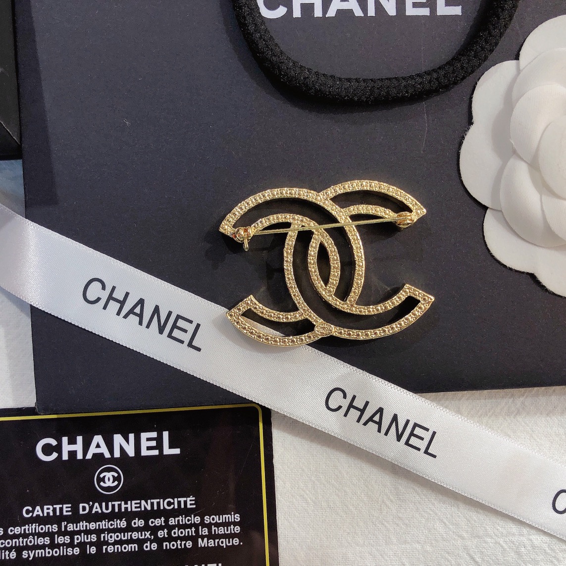 Replica CHANEL Brooch