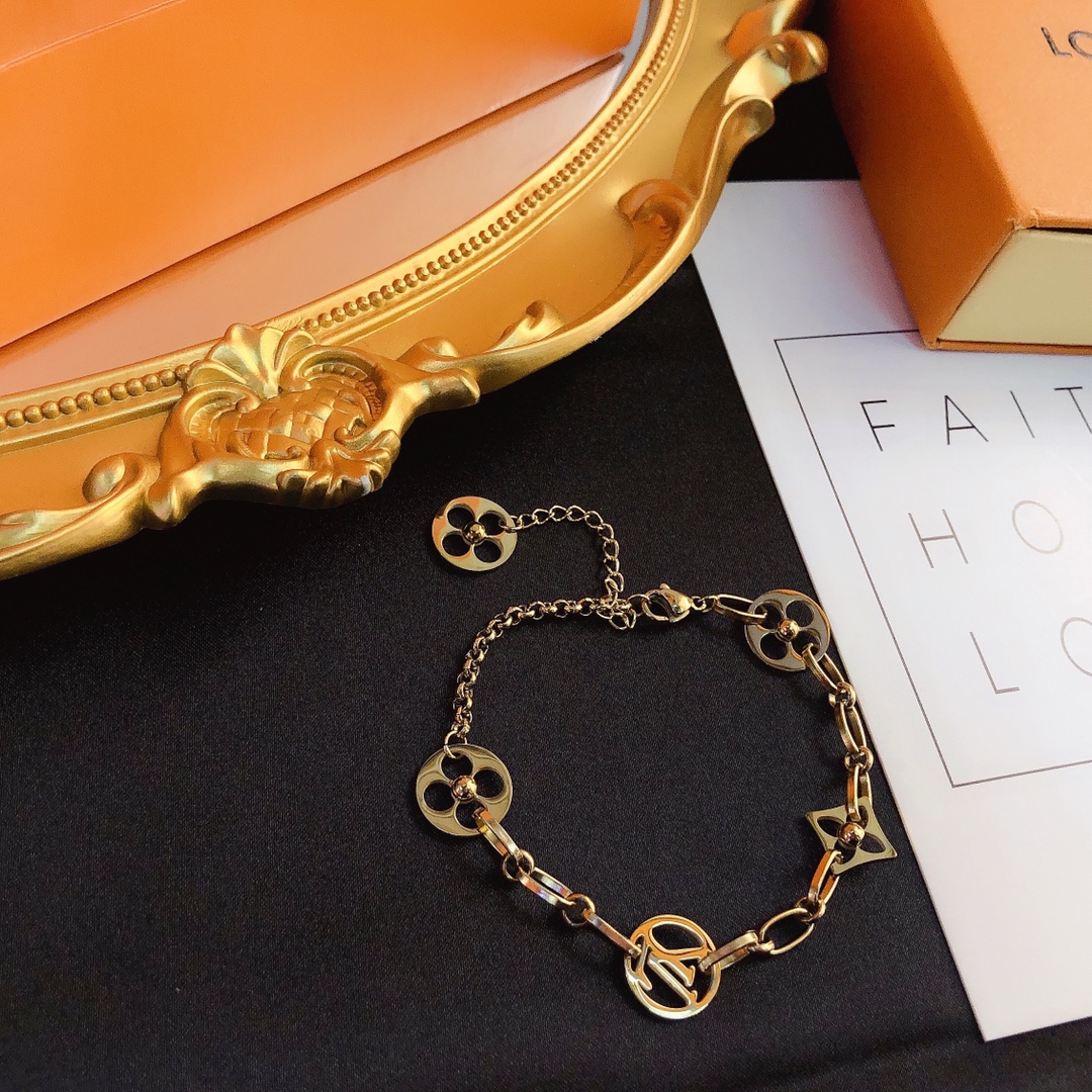 Replica LOUIS VUITTON Bracelet