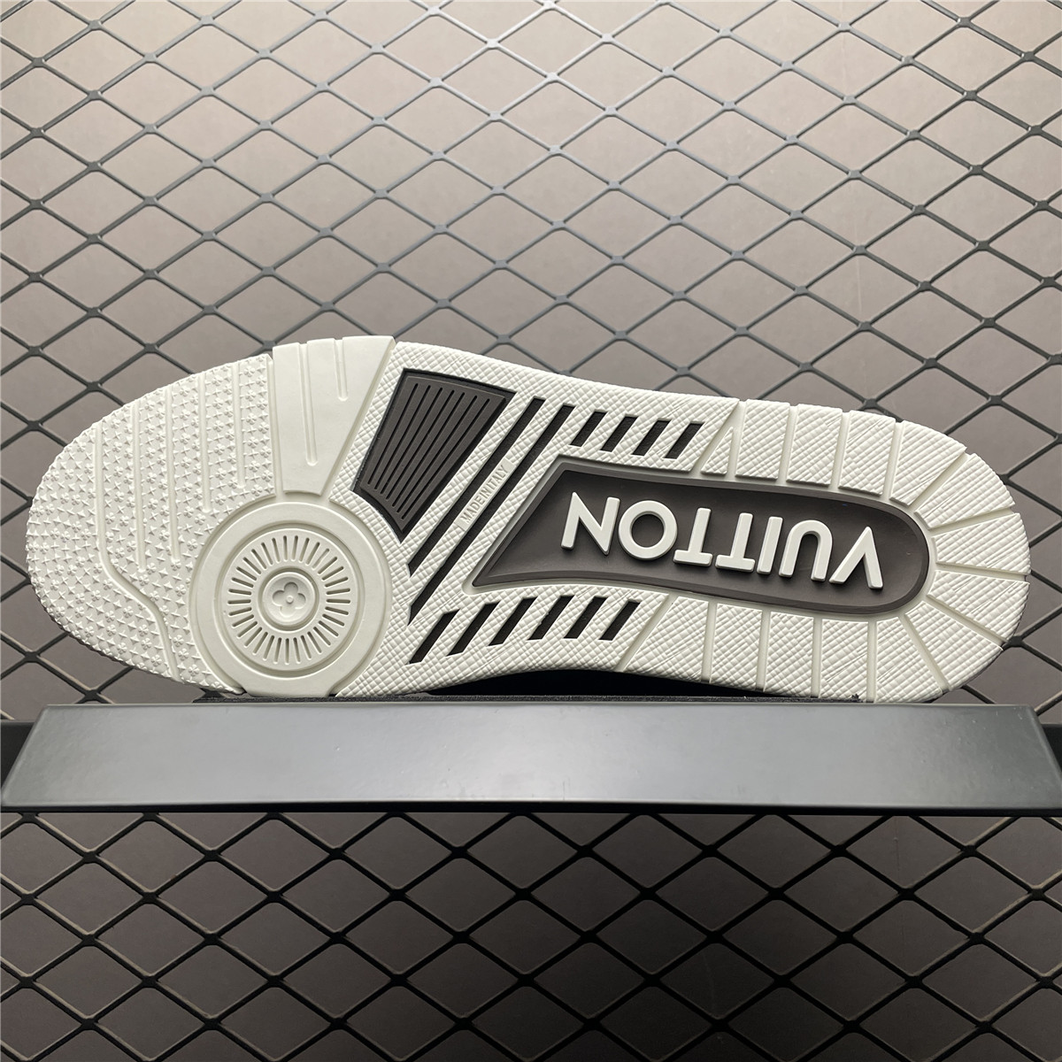 Replica LV Shoe  Louis Vuitton  LV Trainer