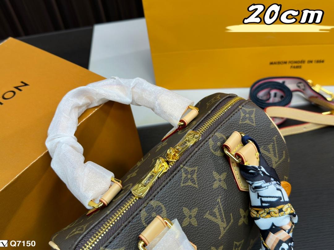 Replica Louis Vuitton Bag 13*CM