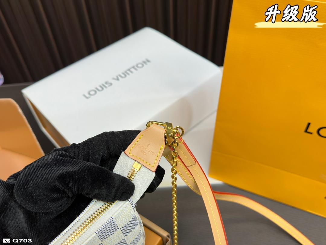 Replica Louis Vuitton Bag 22*13CM