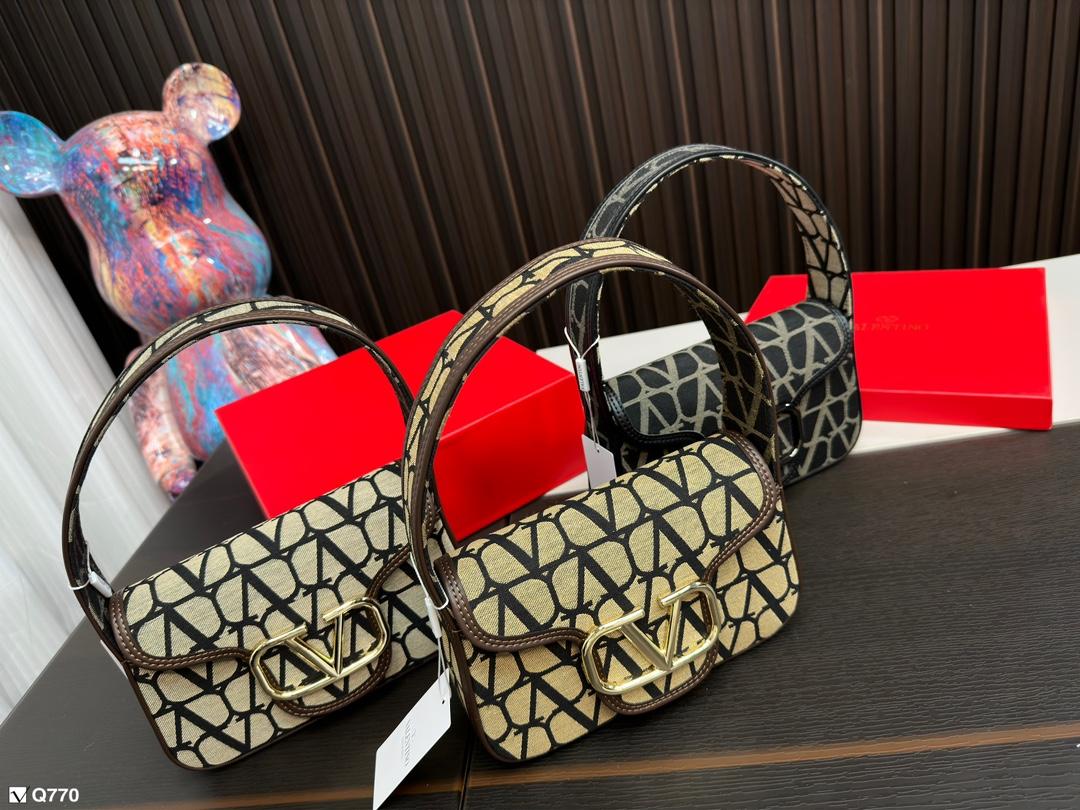 Replica Valentino Bag 23*15CM