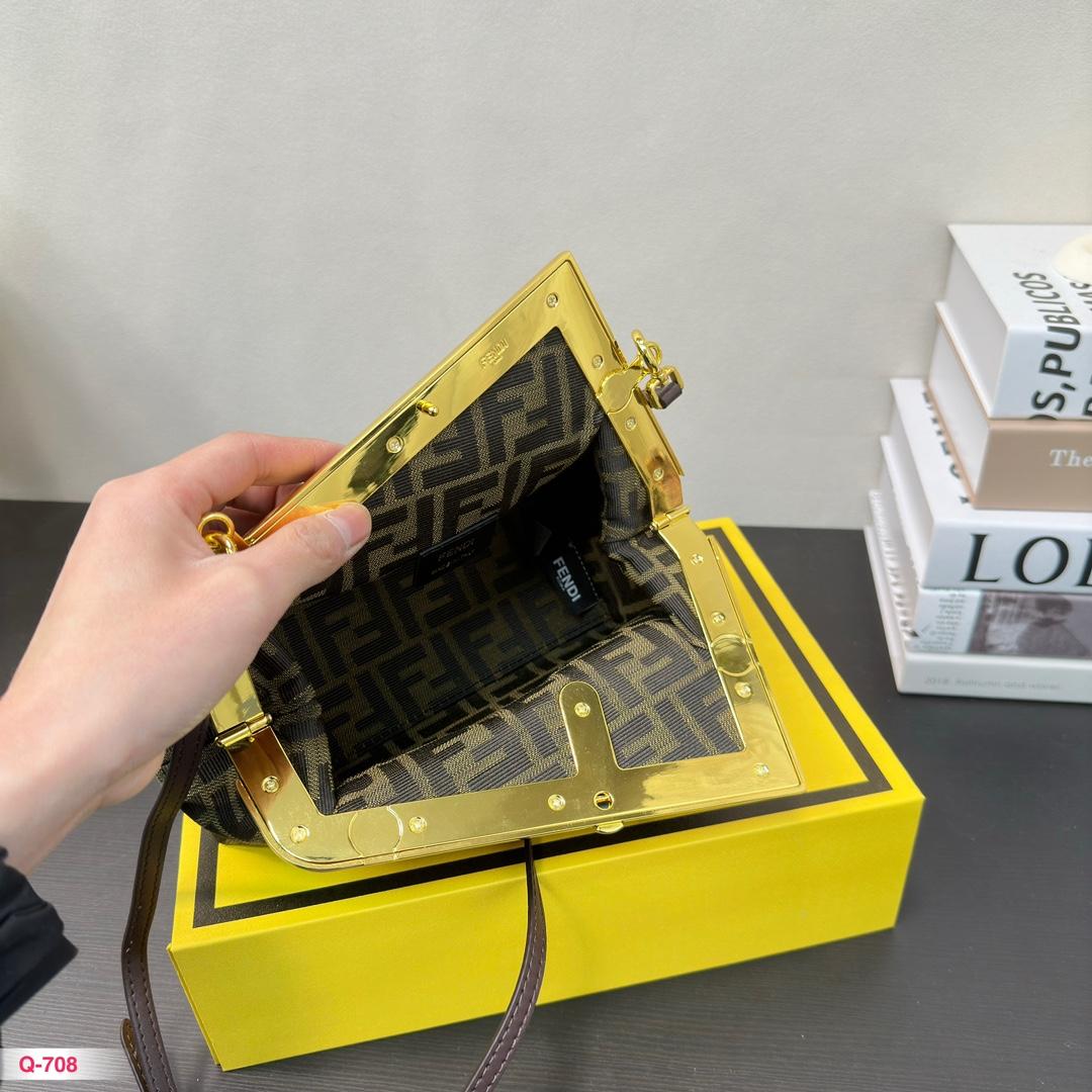 Replica Fendi Bag 23*18CM