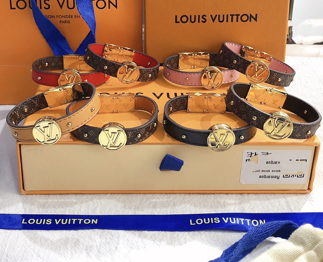 Replica LOUIS VUITTON Bangle