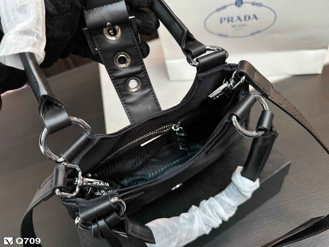 Replica Prada Bag 22*15CM