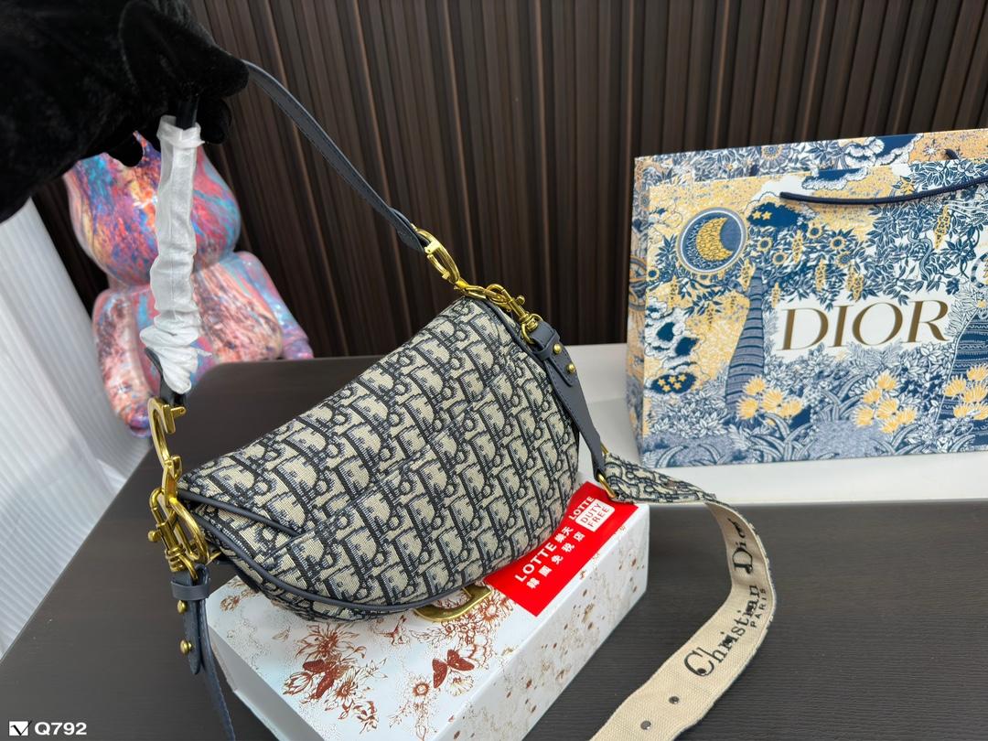 Replica Dior Bag 23*19CM