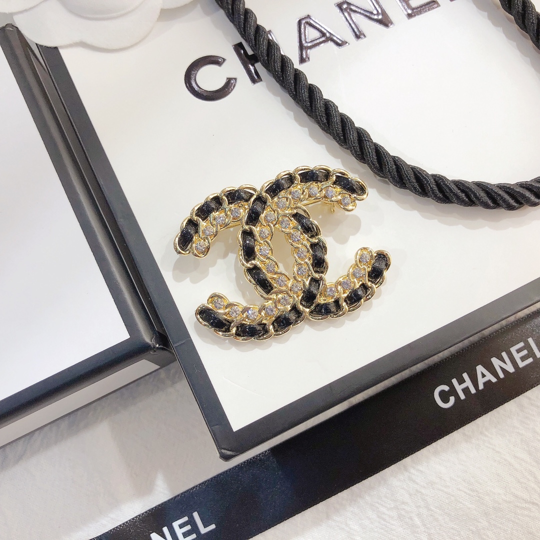 Replica CHANEL Brooch